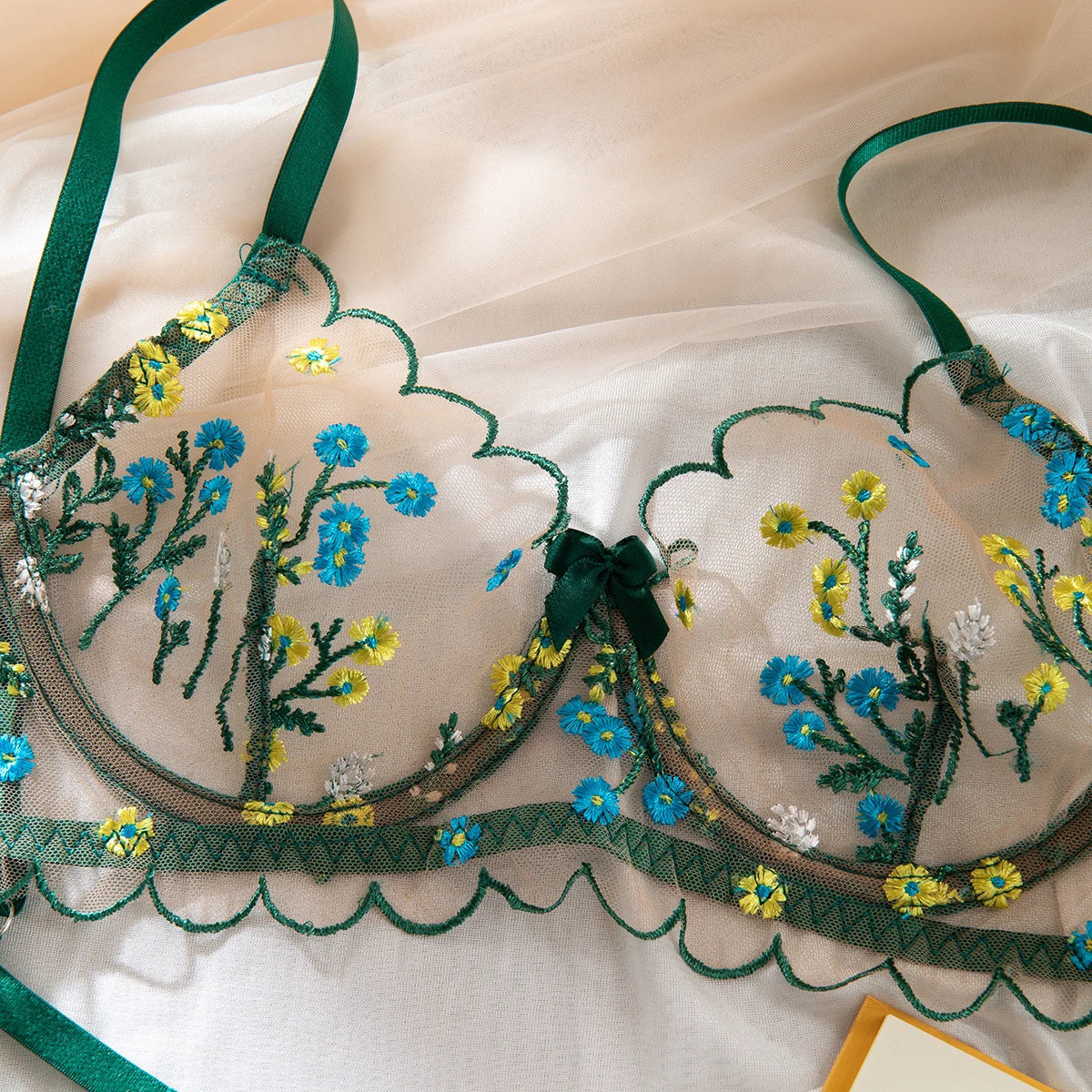 FlowerLace Lingerie Set