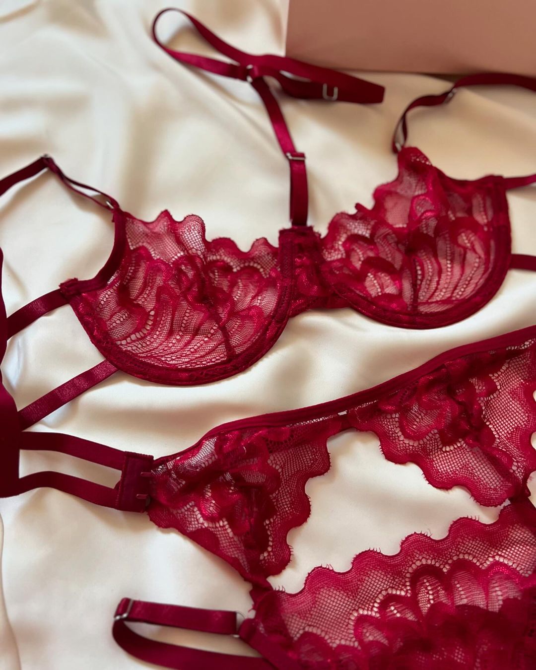 Moredy Lingerie Set