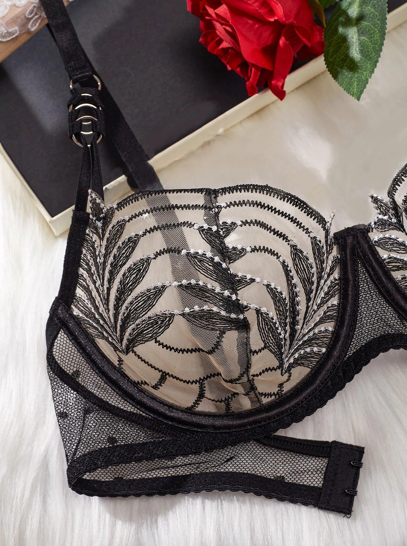 Loula Lingerie Set