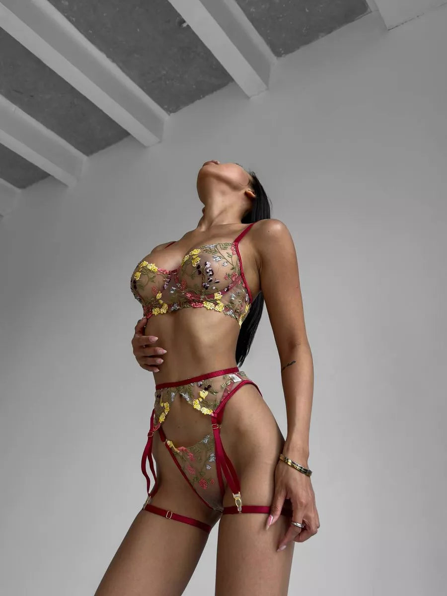 Gardens Wine Lingerie Set