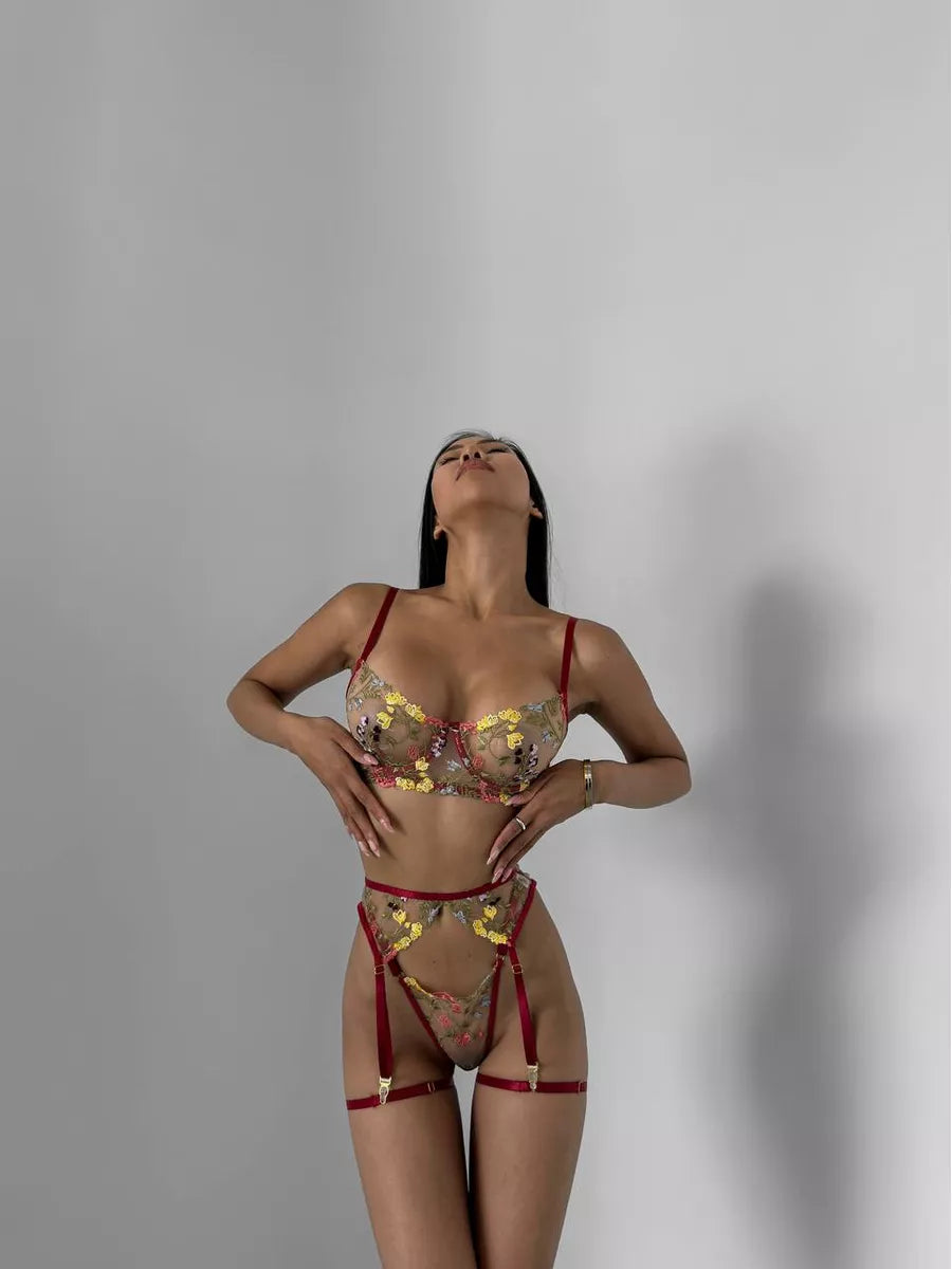 Gardens Wine Lingerie Set