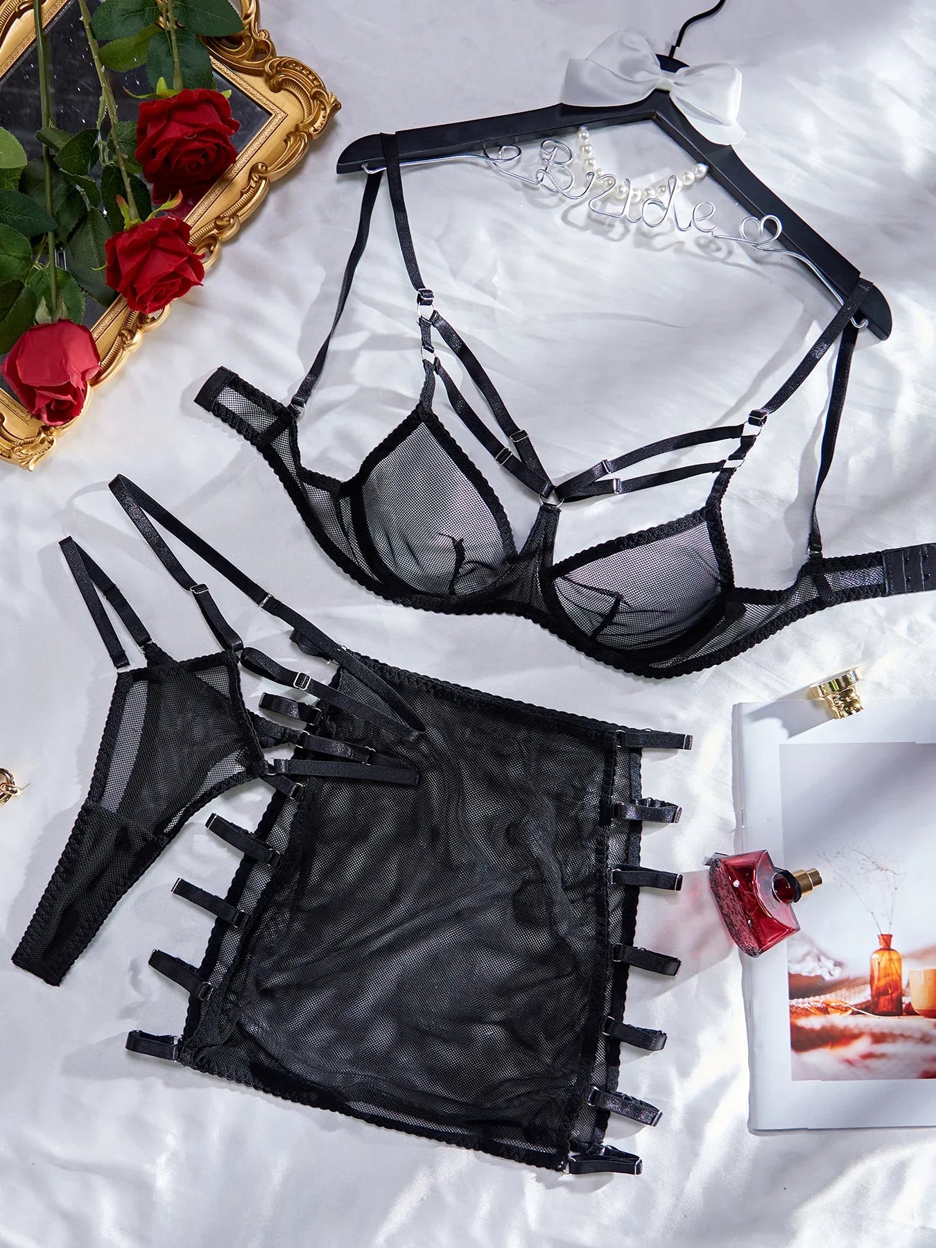 Magnetique Lingerie Set