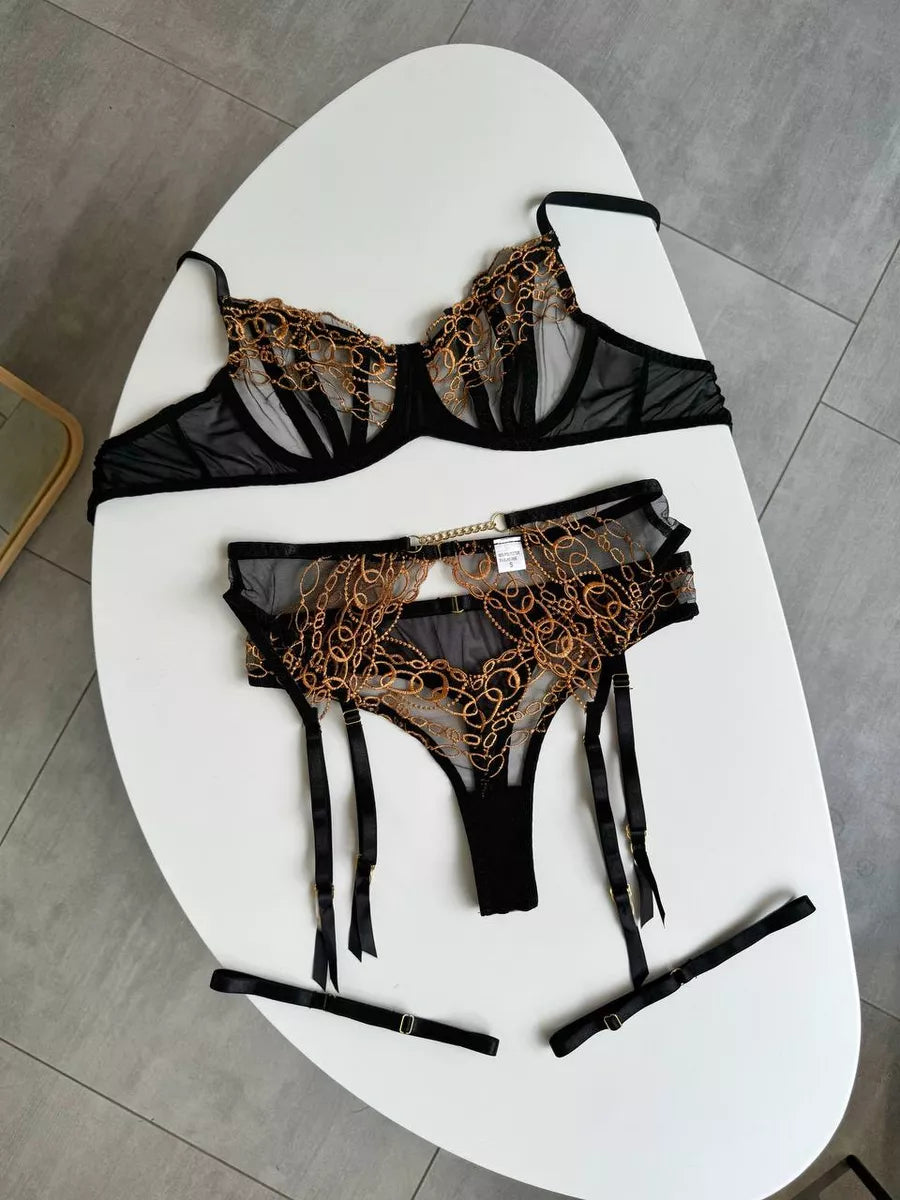 Ouro Nero Lingerie Set