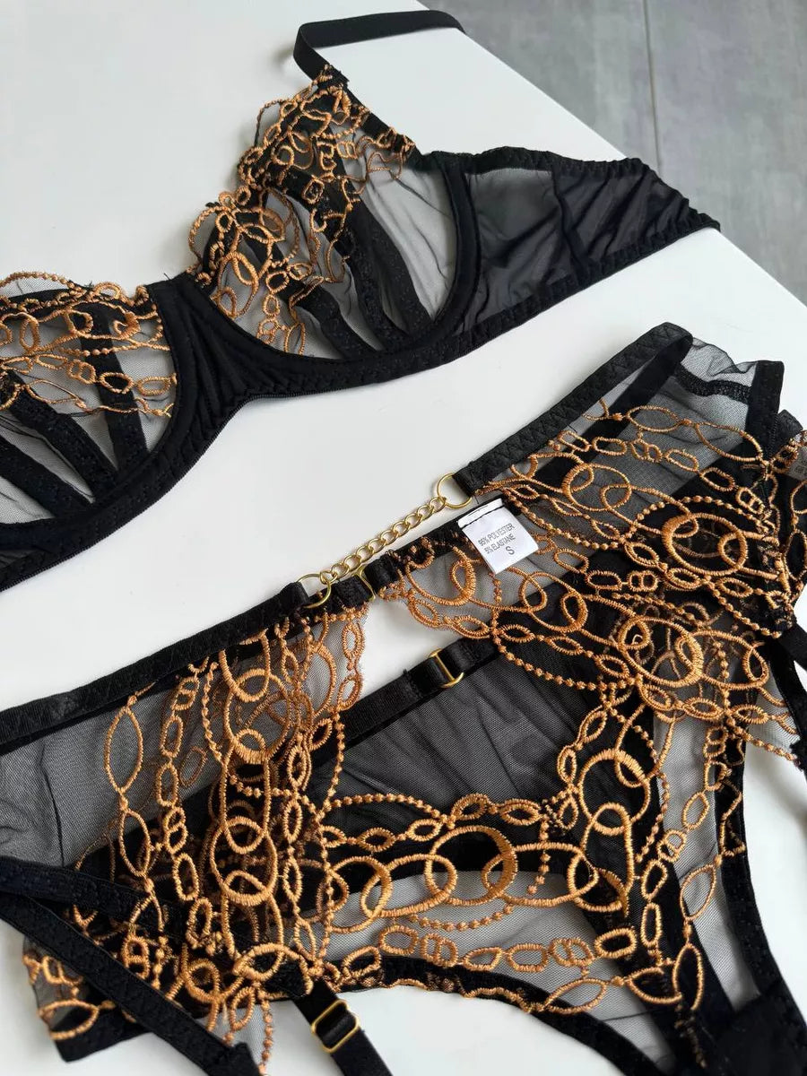 Ouro Nero Lingerie Set
