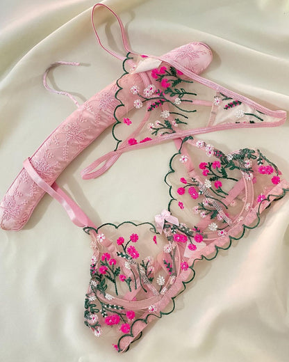 FlowerLace Lingerie Set