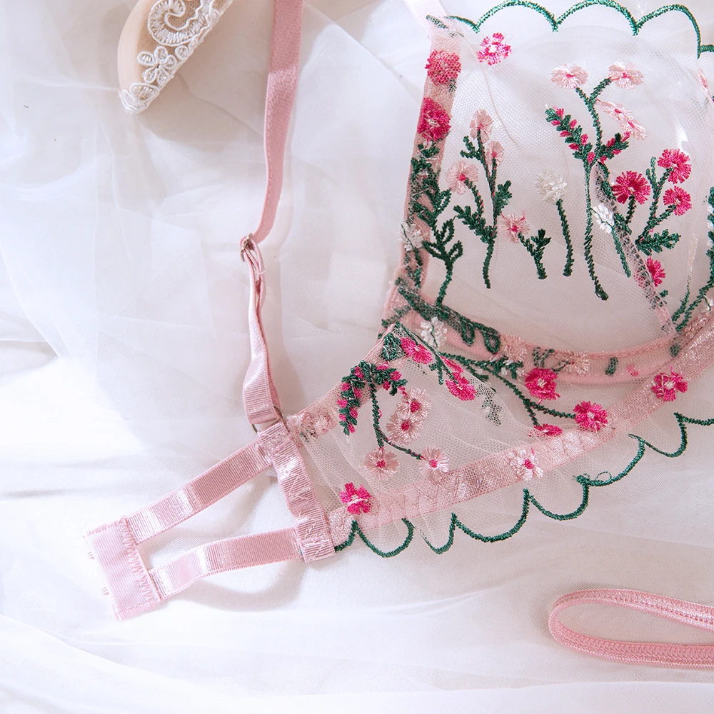 FlowerLace Lingerie Set