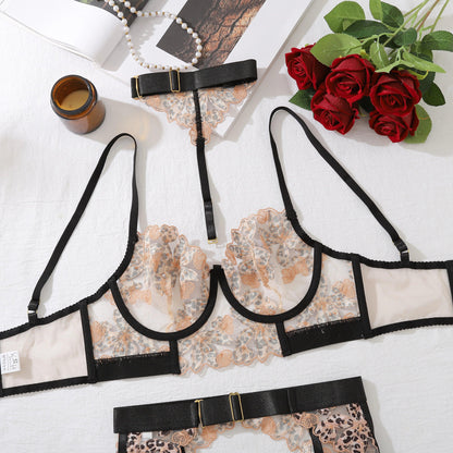 Erika Lingerie Set