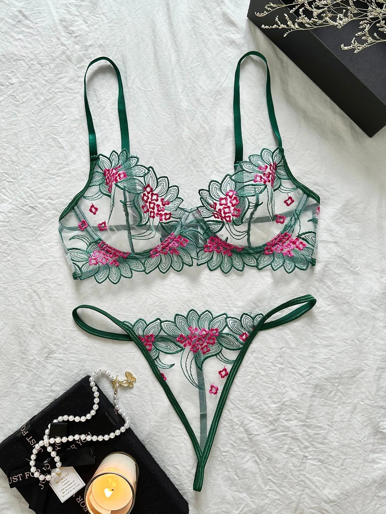 Hera Lingerie Set