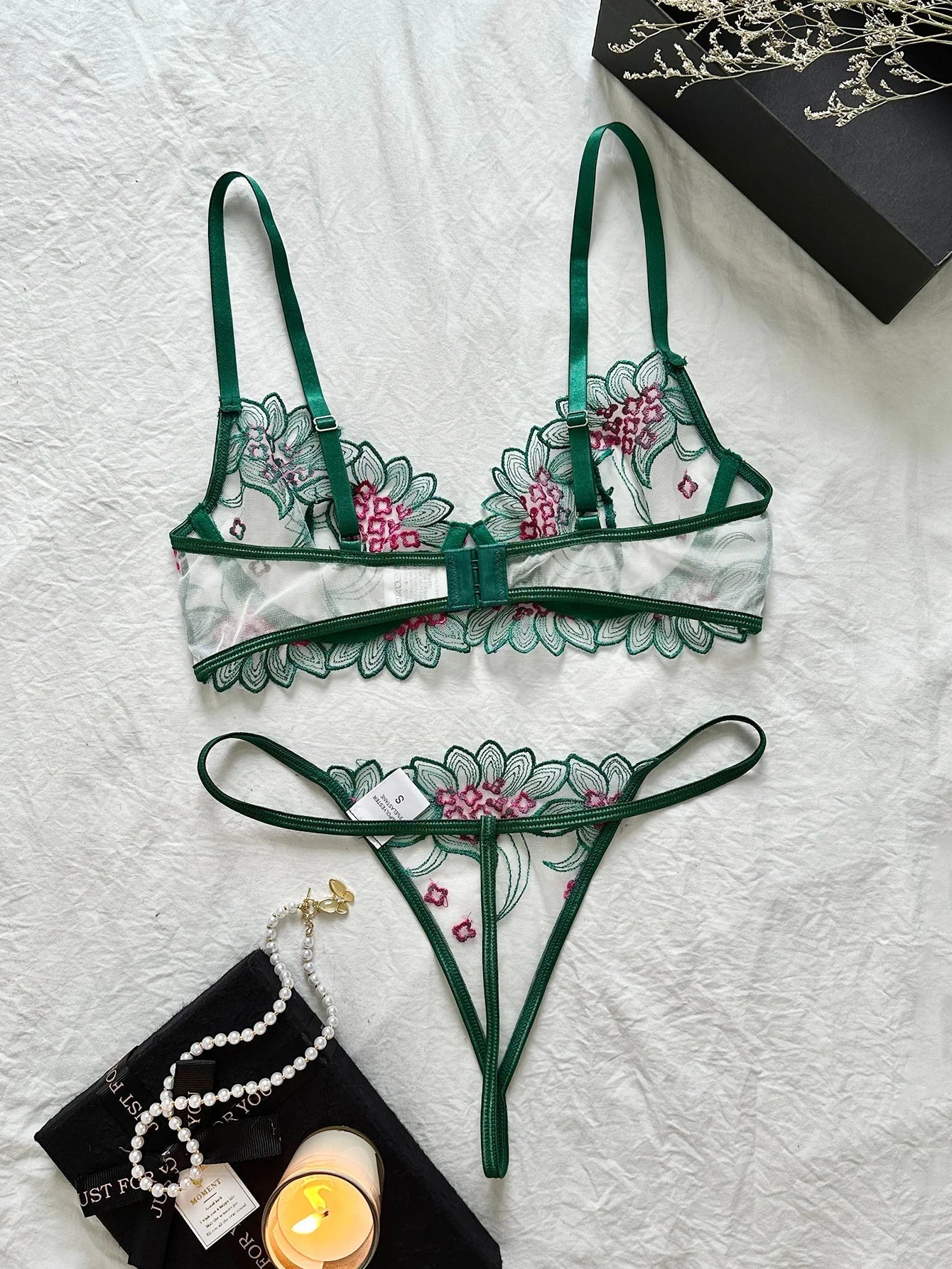 Hera Lingerie Set