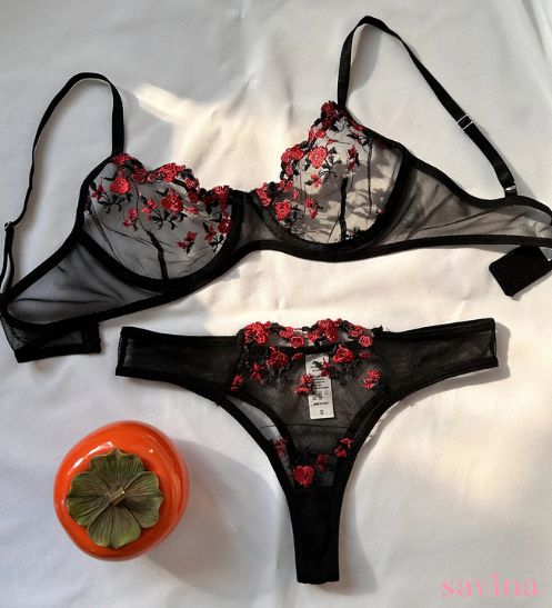 Europia Lingerie Set