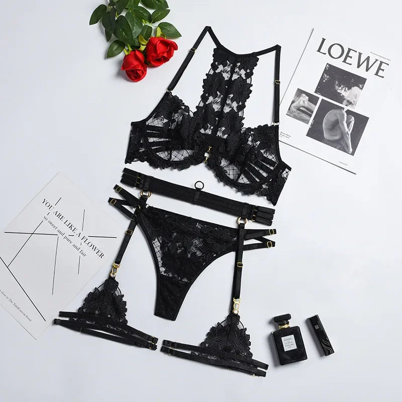 Naya Lingerie Set